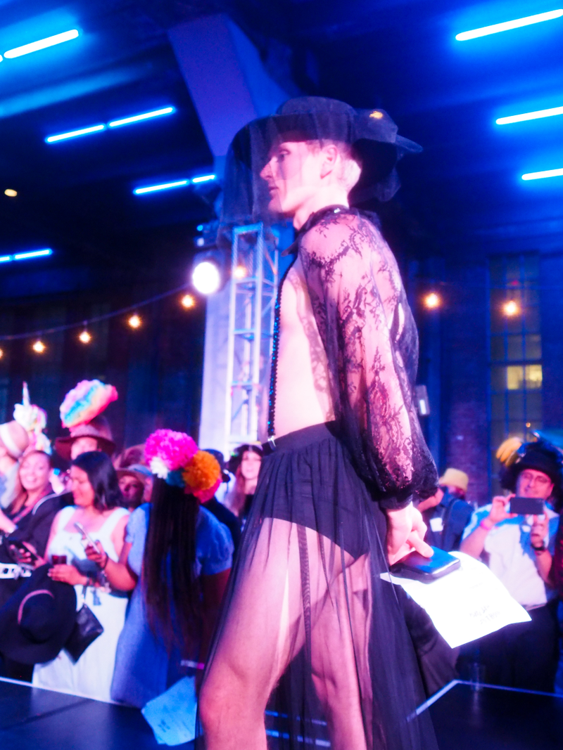 Illustration for article titled A HIGH LINE HAT PARTY